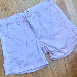 💜 Levi’s Lilac Rolled Hem Shorts